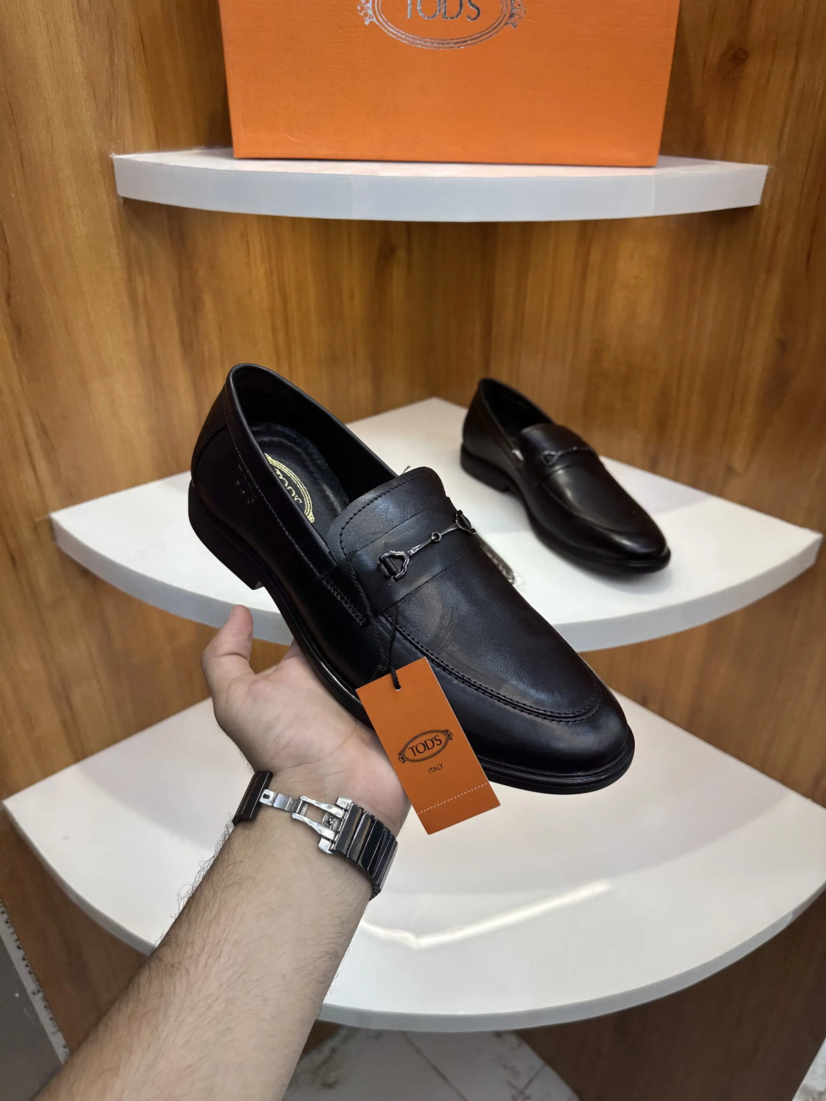 Tods_Black Metal Buckle Premium Leather Formal Loafers