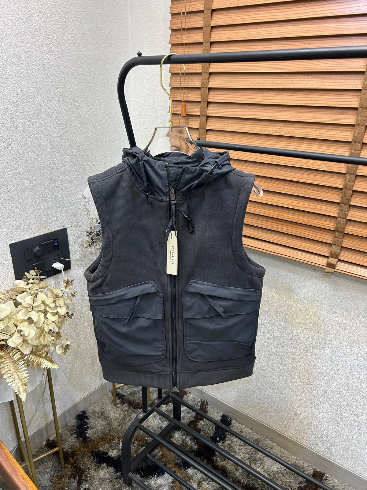 Essential_s Imported Exclusive Zipper Half Hoodie (DN 111)