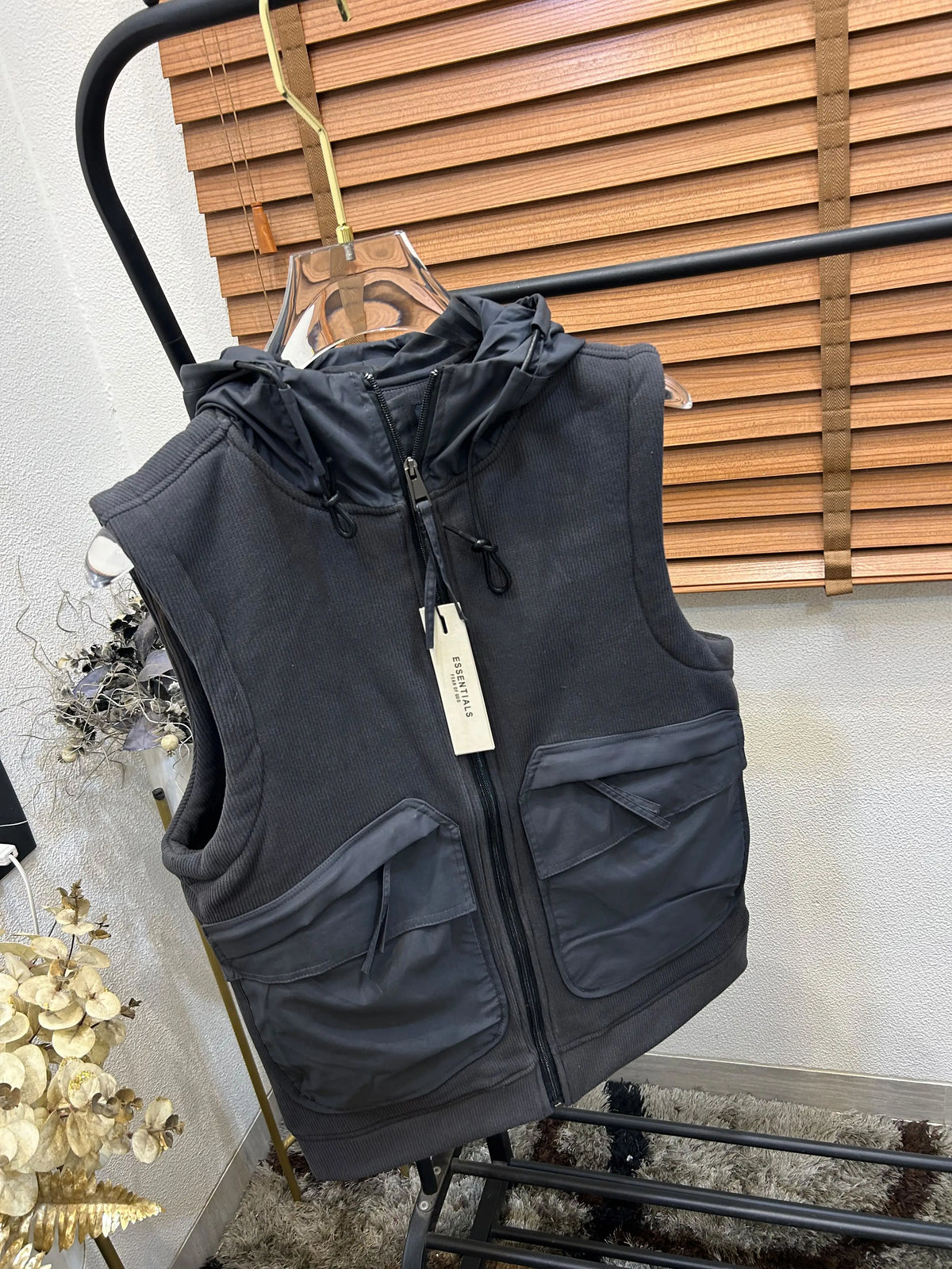 Essential_s Imported Exclusive Zipper Half Hoodie (DN 111)