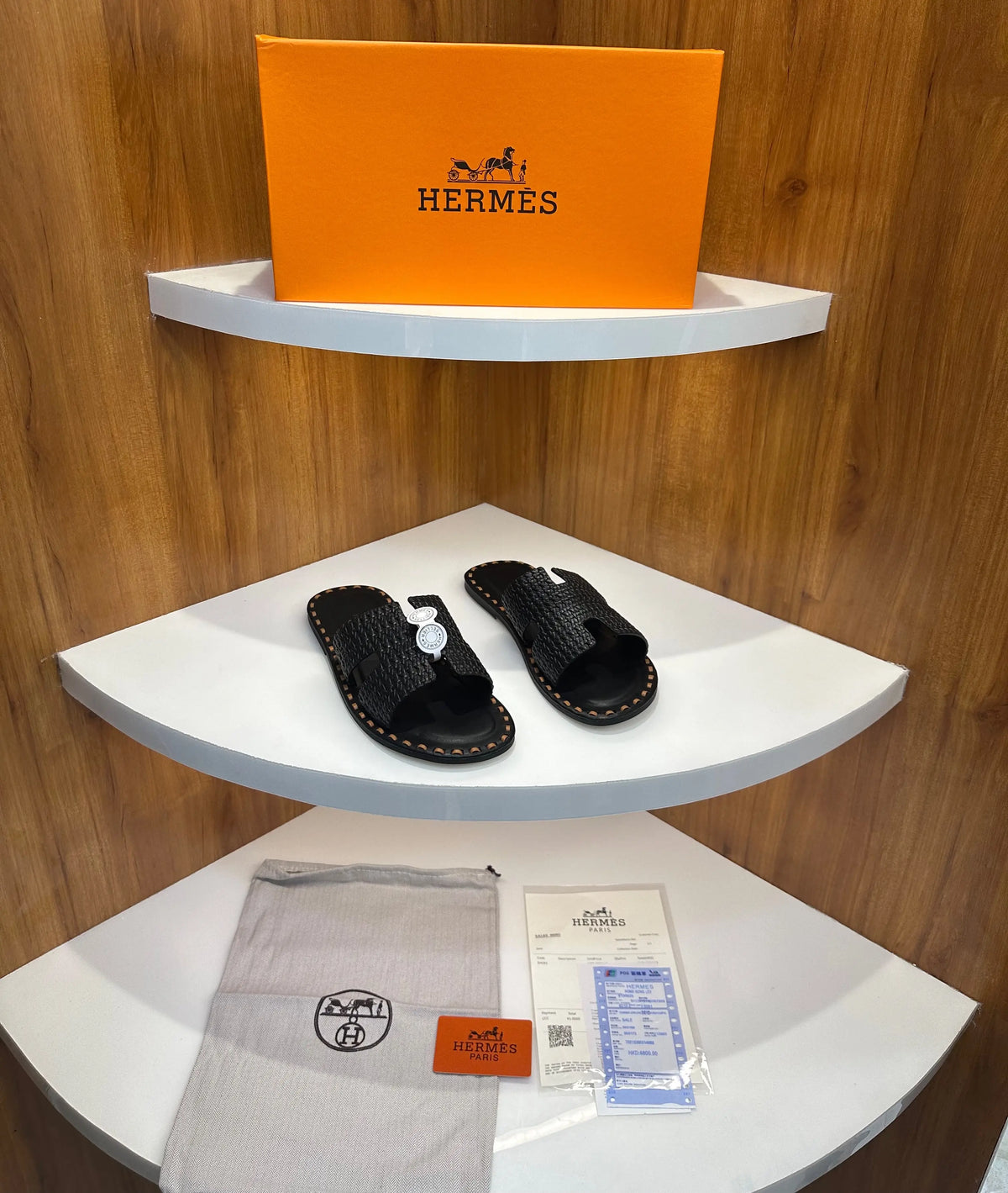 Herms_Black Woven Textured Premium Luxury Slide For Men