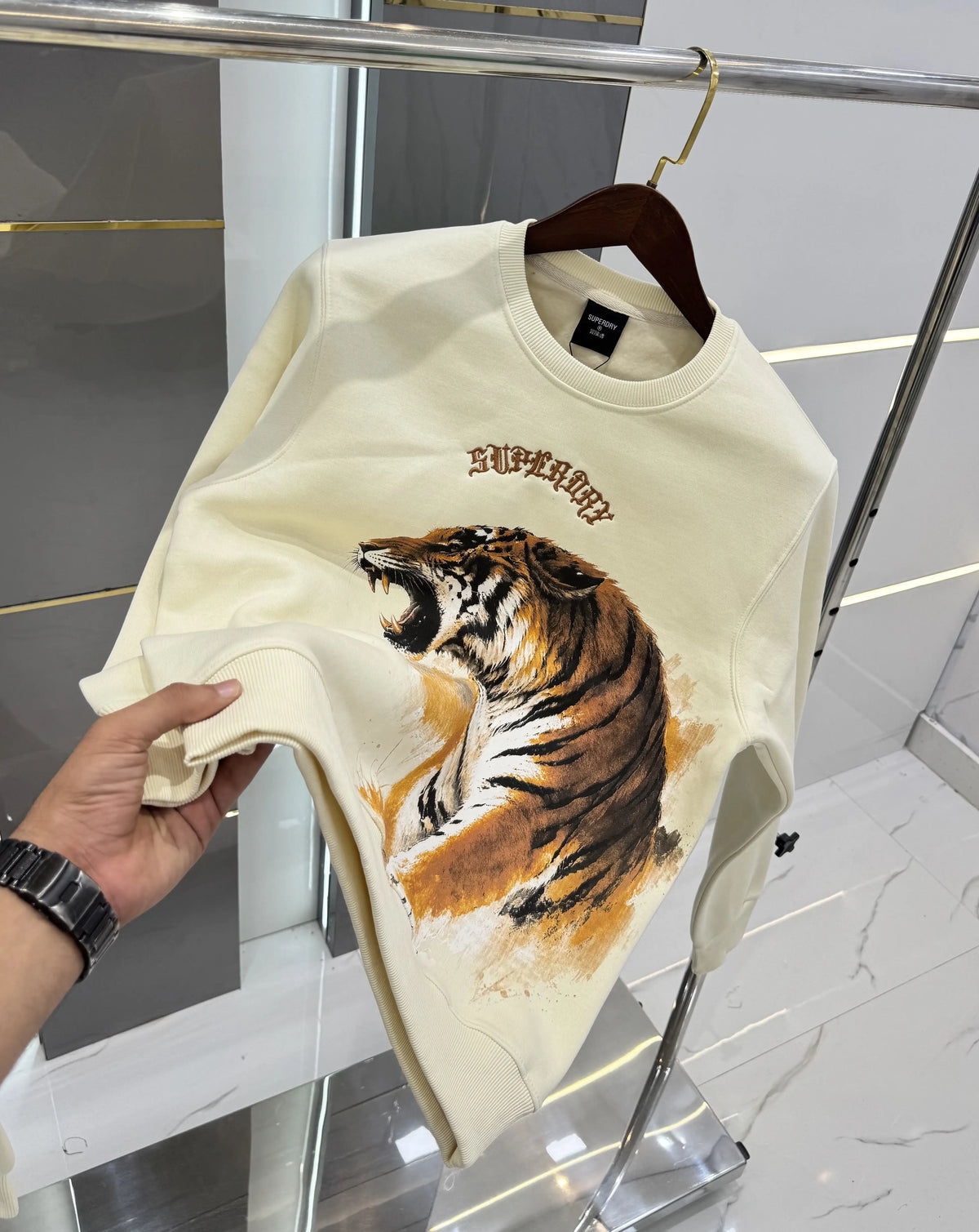 Superdr y Cream Tiger Edition Premium Sweatshirt