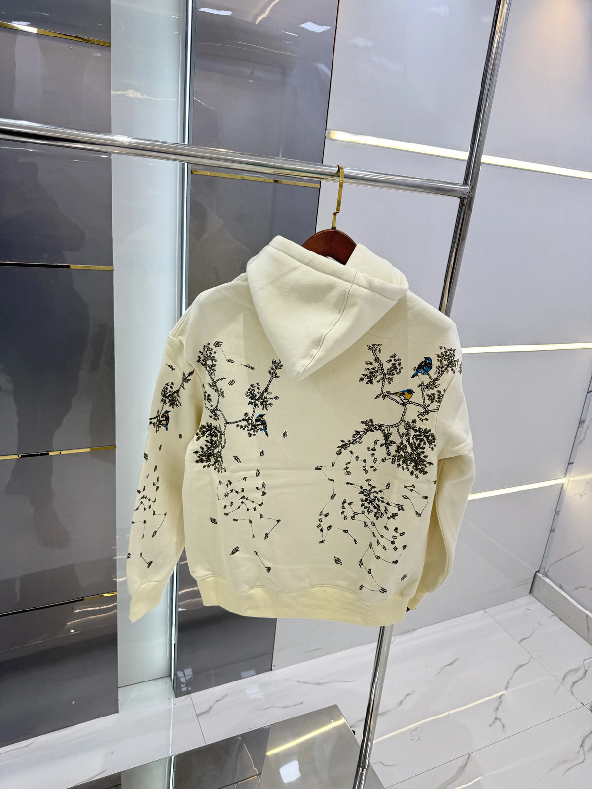 Amir i Cream Logo Work Imported Hoodie
