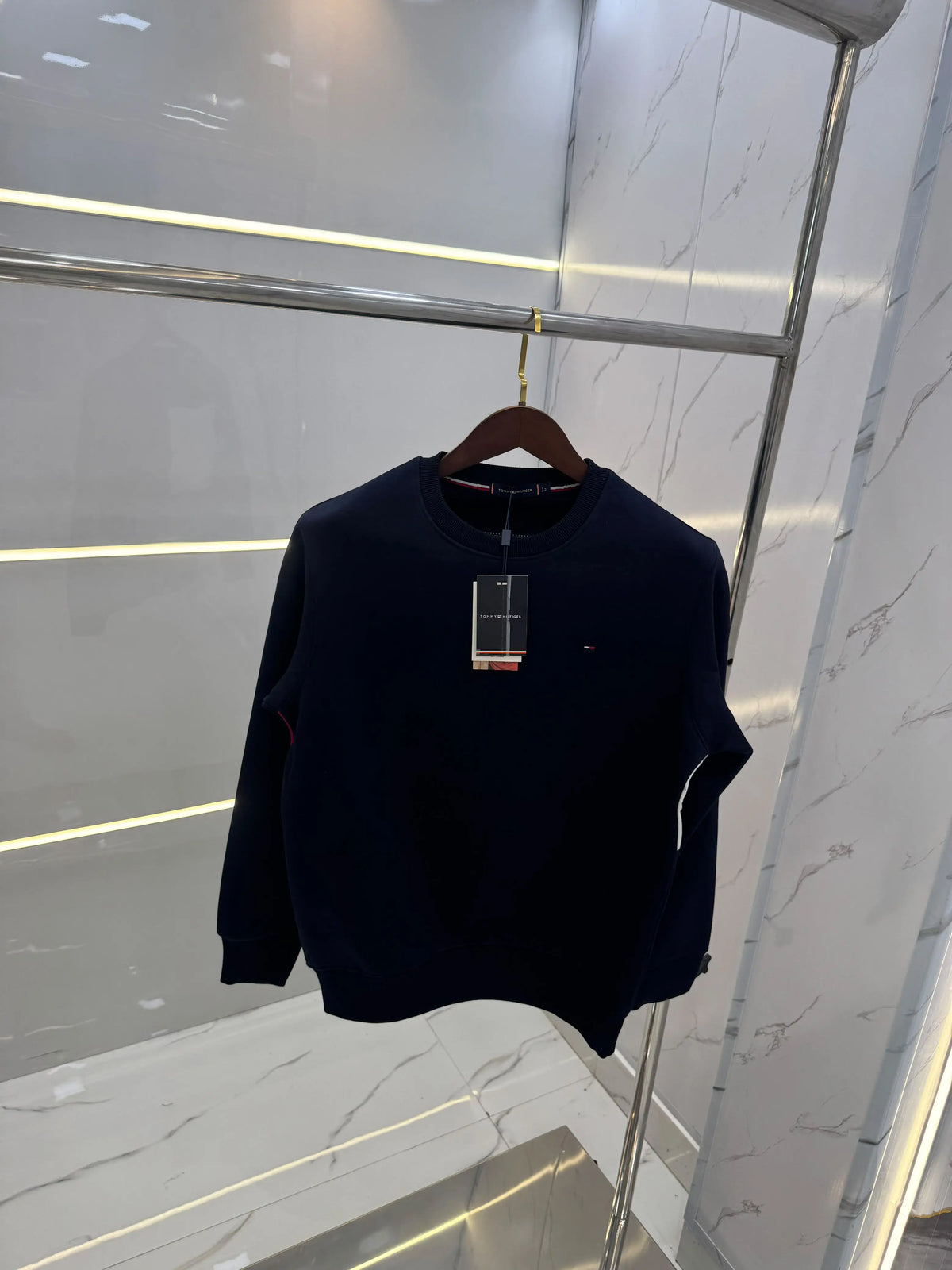 Tomm y Hilfiger Navy Blue Premium Sweatshirt