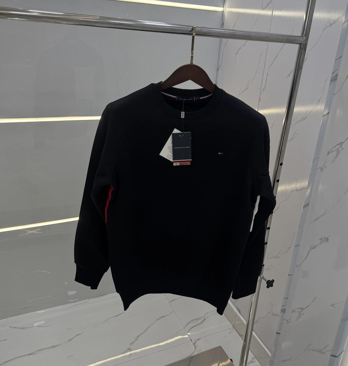 Tomm y Hilfiger Black Premium Sweatshirt