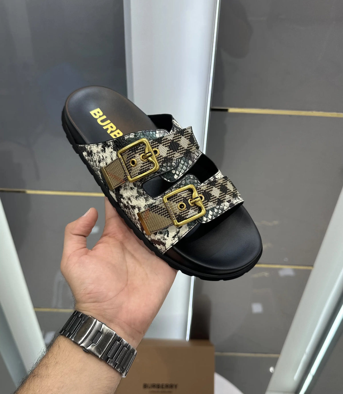 Burberry_Black Double Lock Premium Luxury Slide For Men