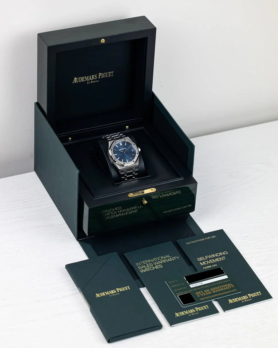 Aud_mrs Pie_gut Royl O_ak Blue watch