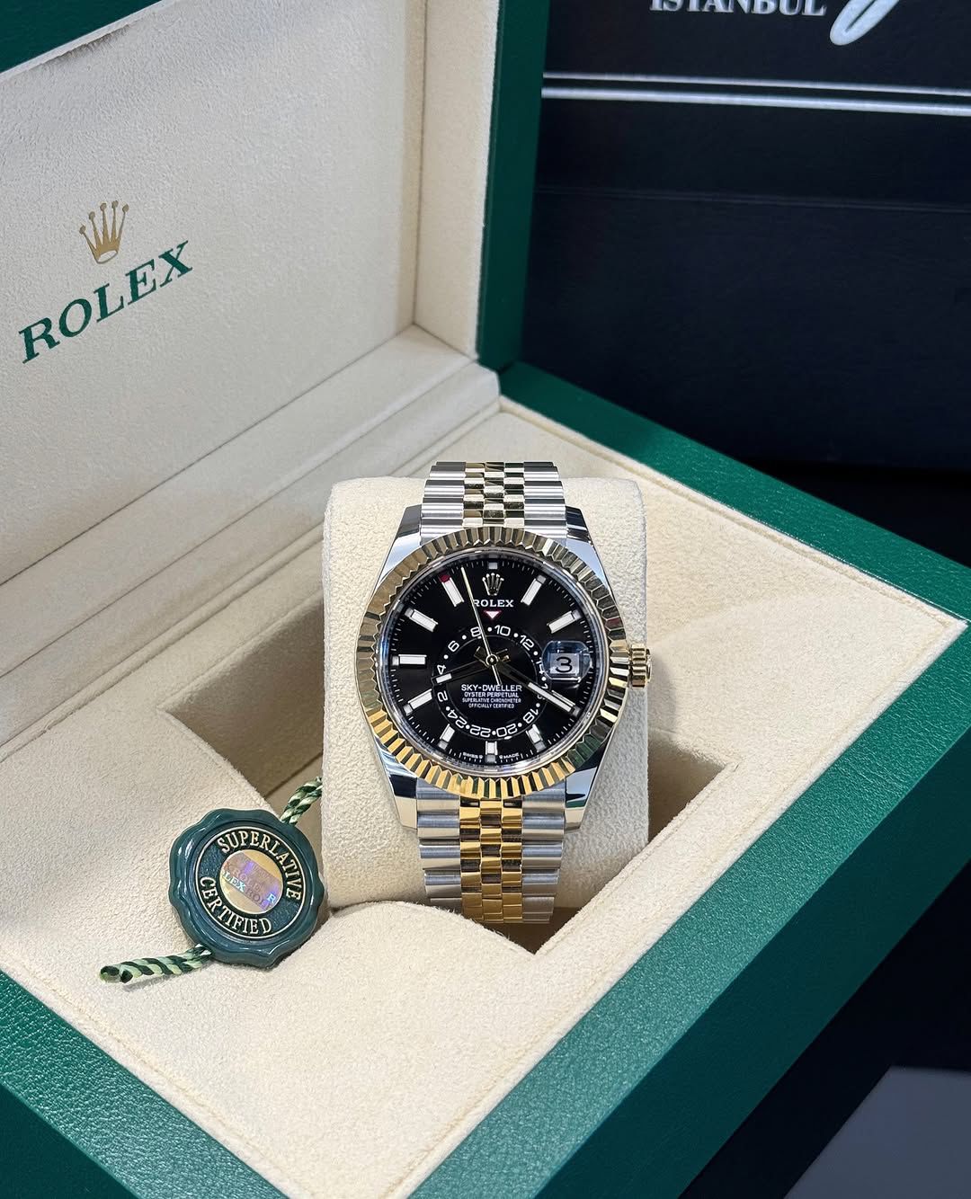 luxury Watch Oyster perpetual Sky Dweller
