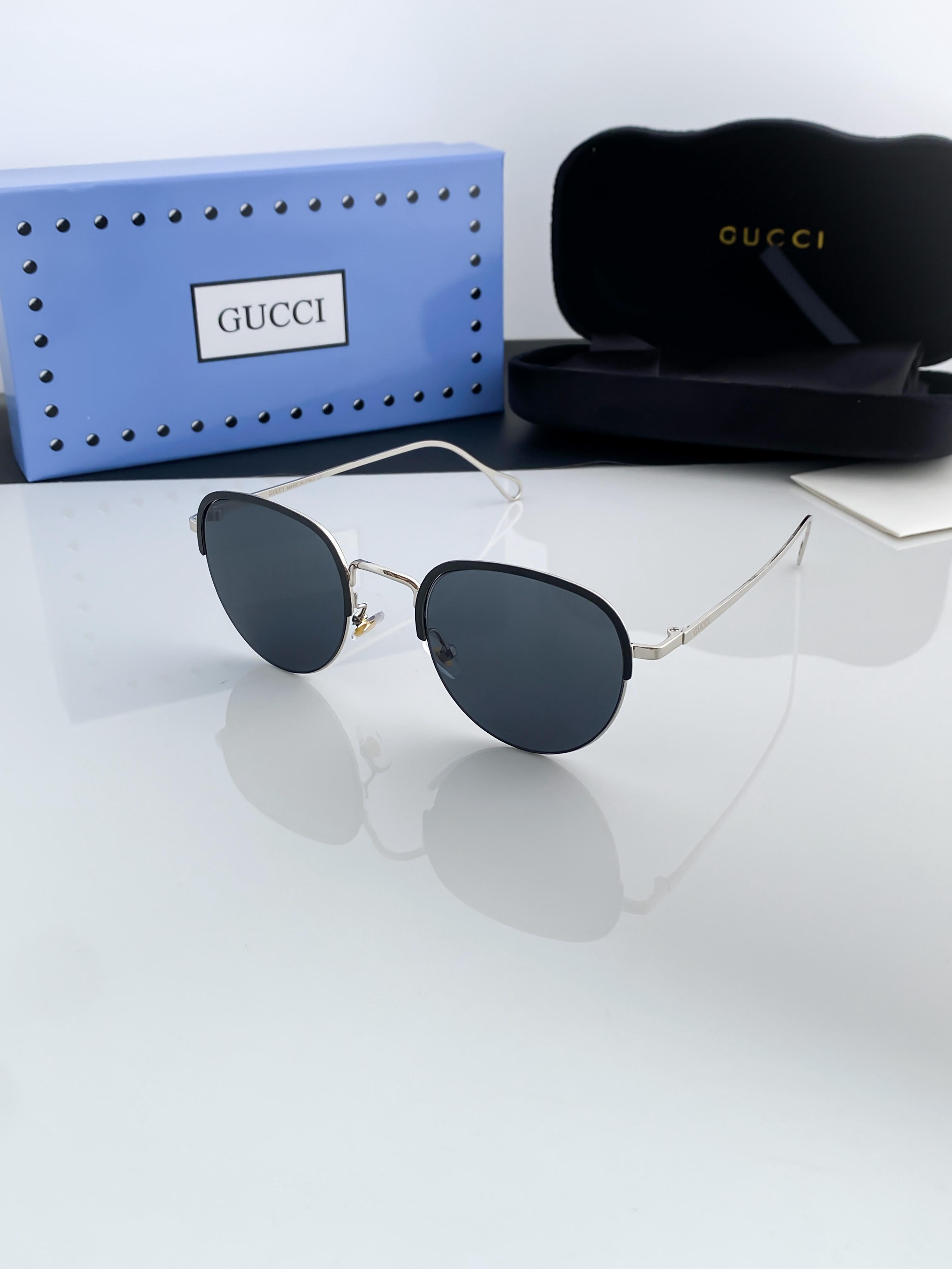 GU_C_CI SILVER BLACK 551 B
