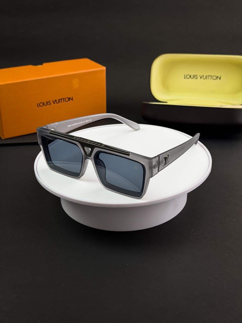 LOI__US SUNGLASS
