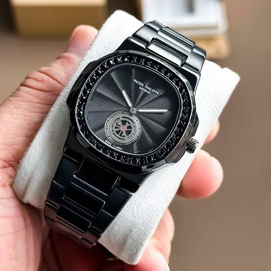 PTEK PHIL__IPPE NATILUS WATCH