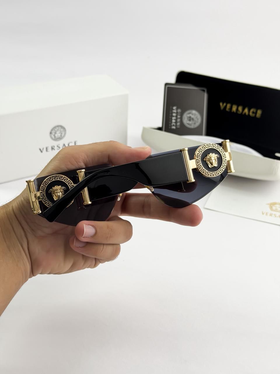 VER_SACE SUNGLASS 2525