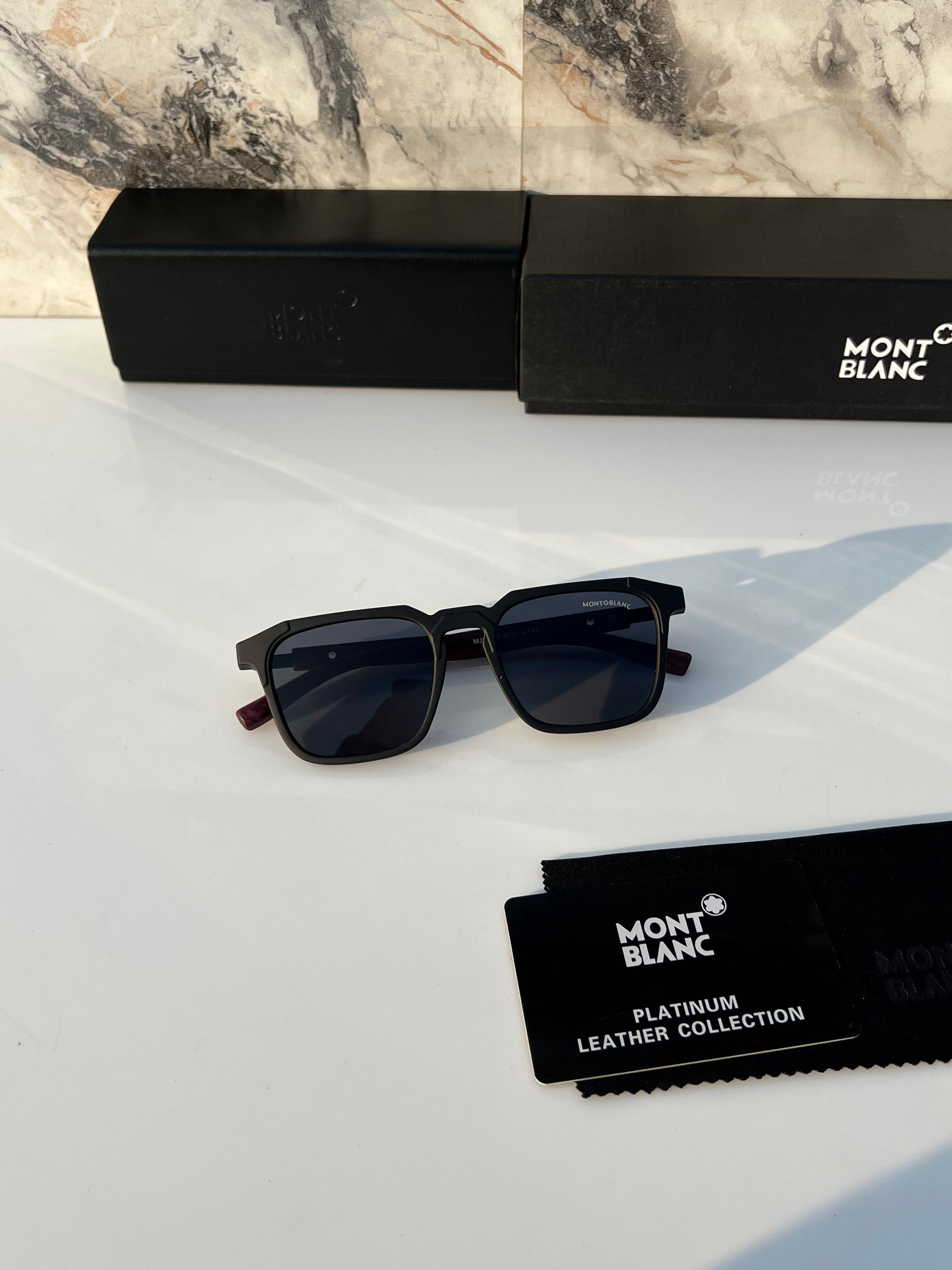 M_ont bl_anc 200 matt black