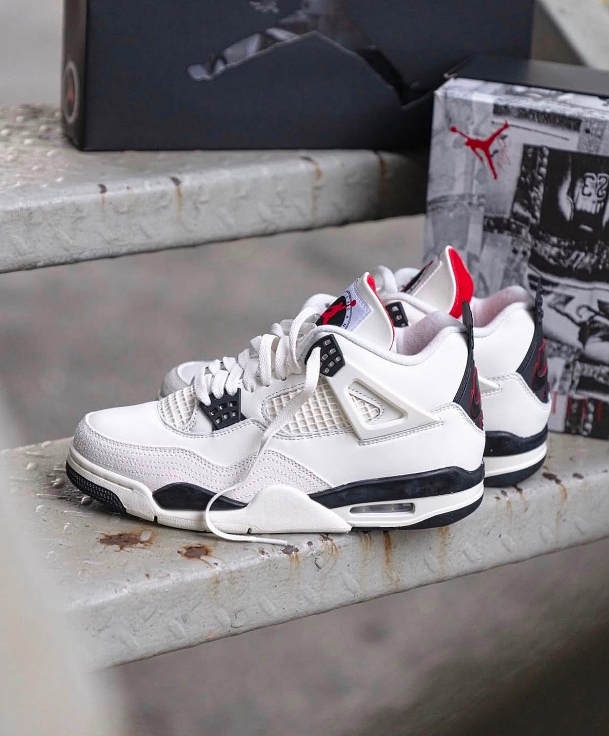 NIK_E AIR JORDAN RETRO 4 FIGHT CLUB