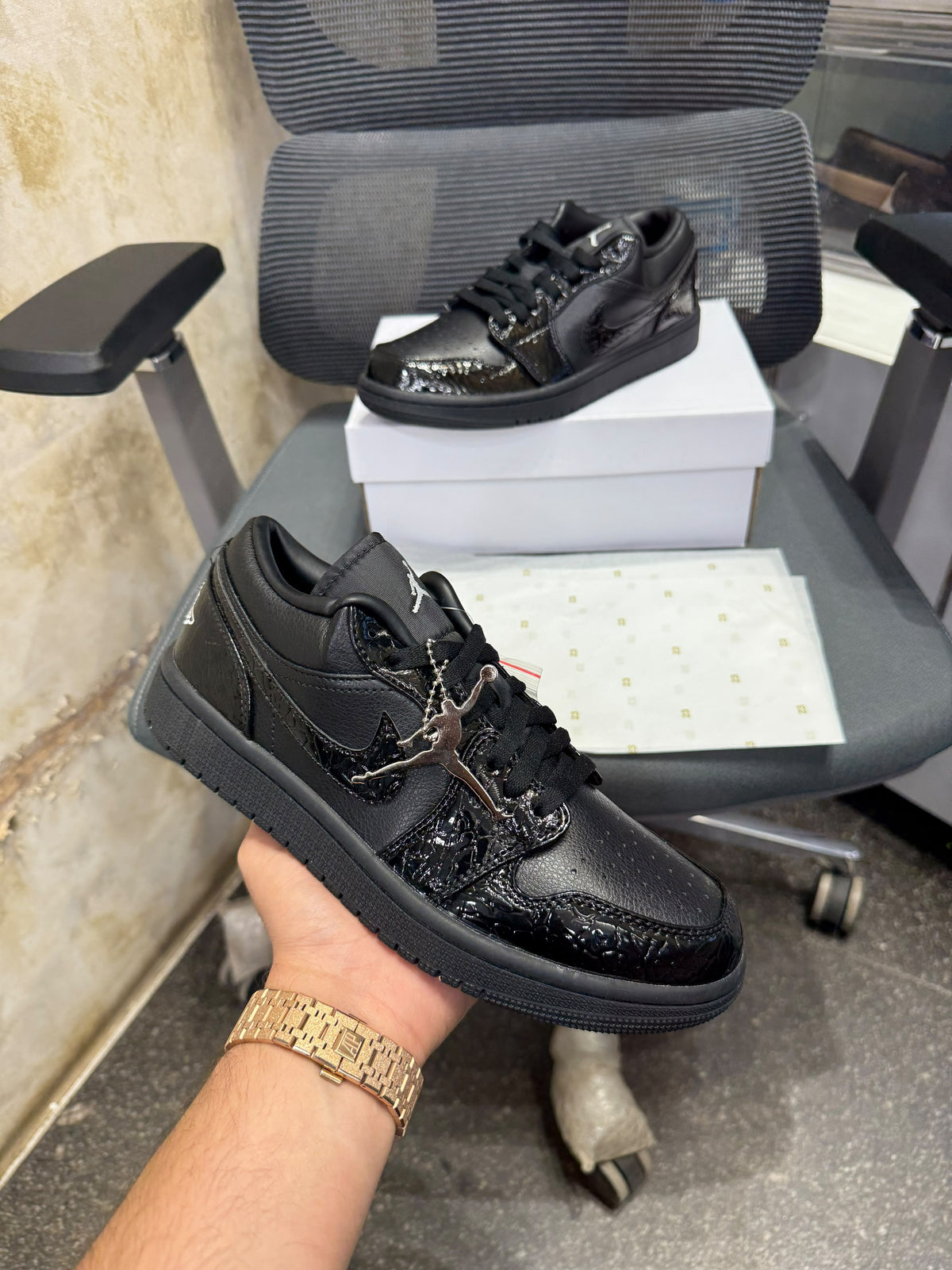 NIK_E AIR JORDAN 1 LOW BLACK CROC