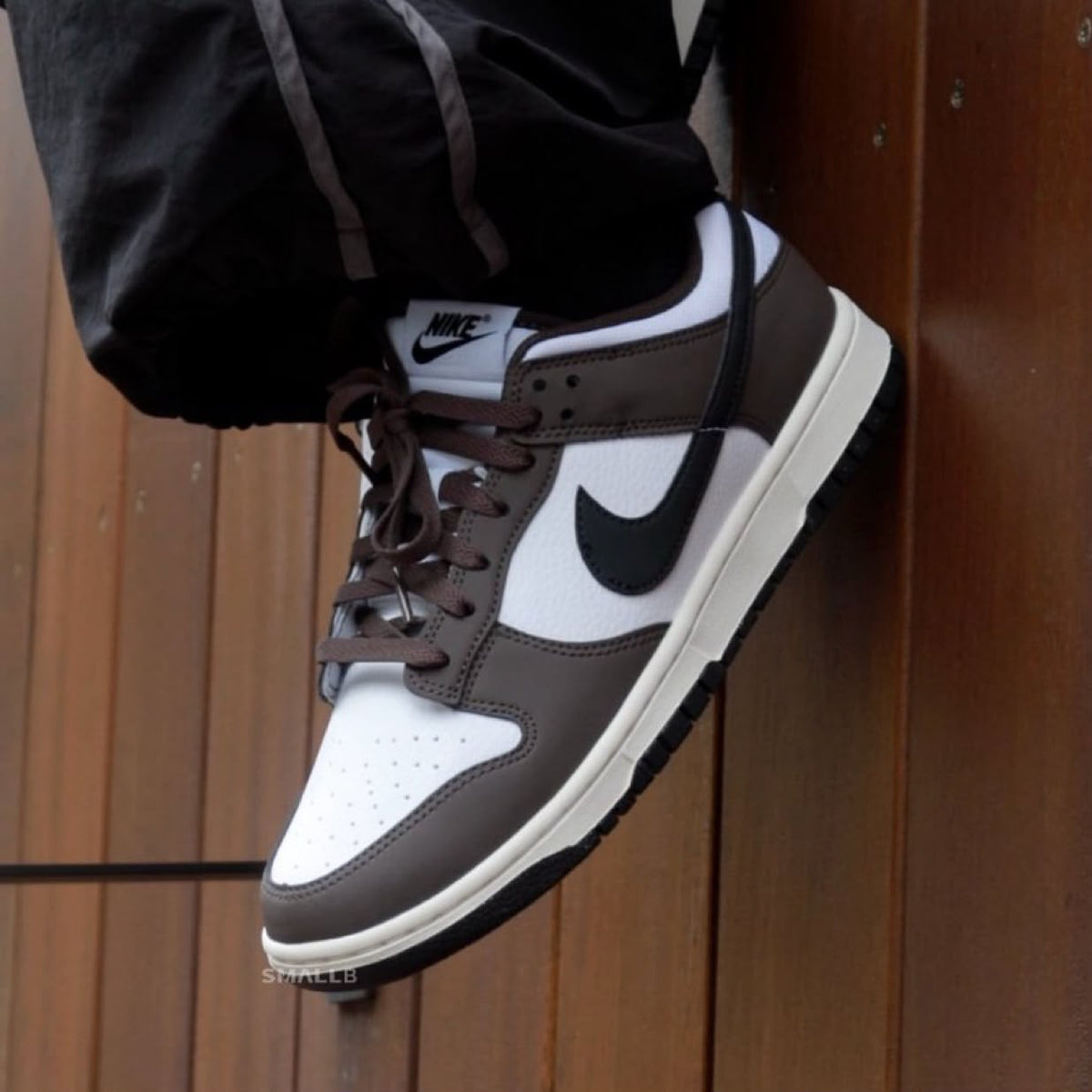 NIK_E SB DUNK LOW (BARBEQUE BROWN)