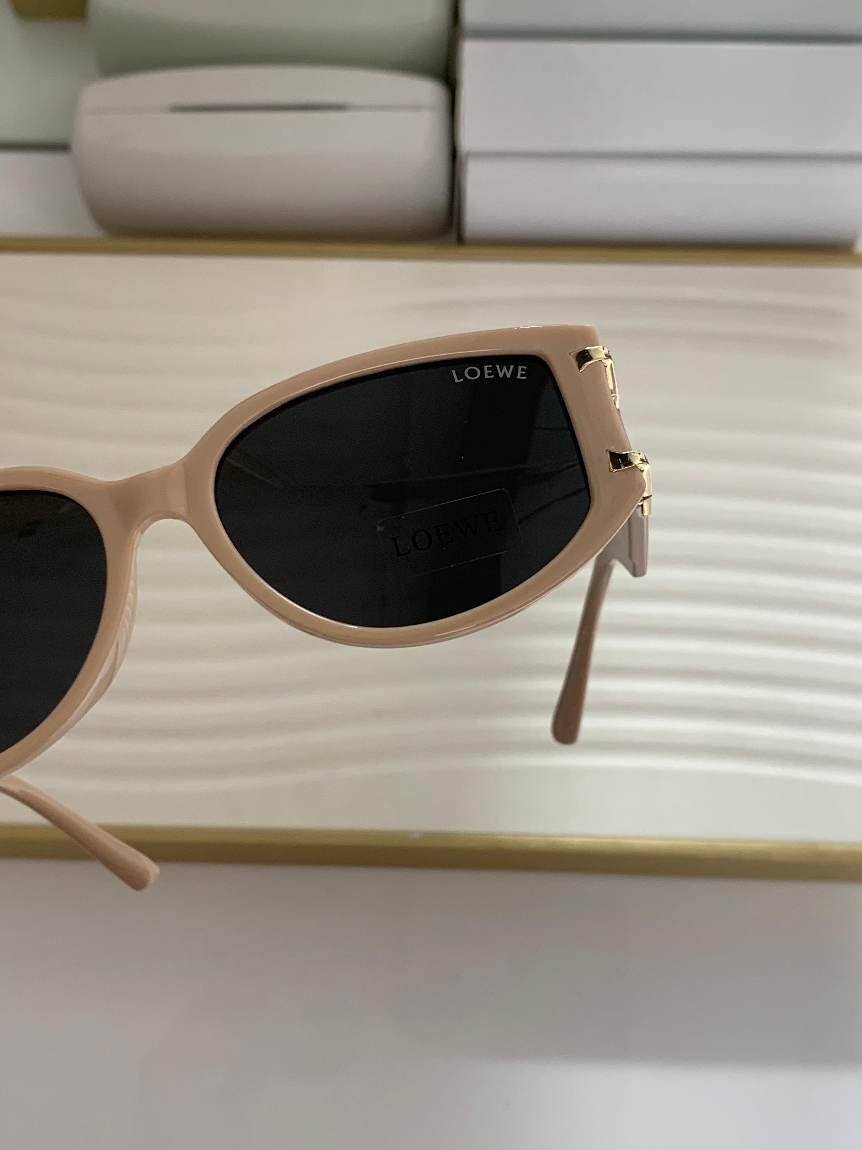 sunglass