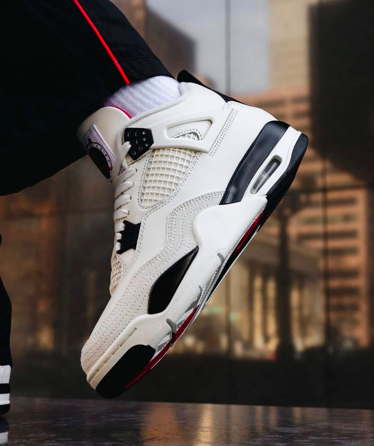 NIK_E AIR JORDAN RETRO 4 FIGHT CLUB