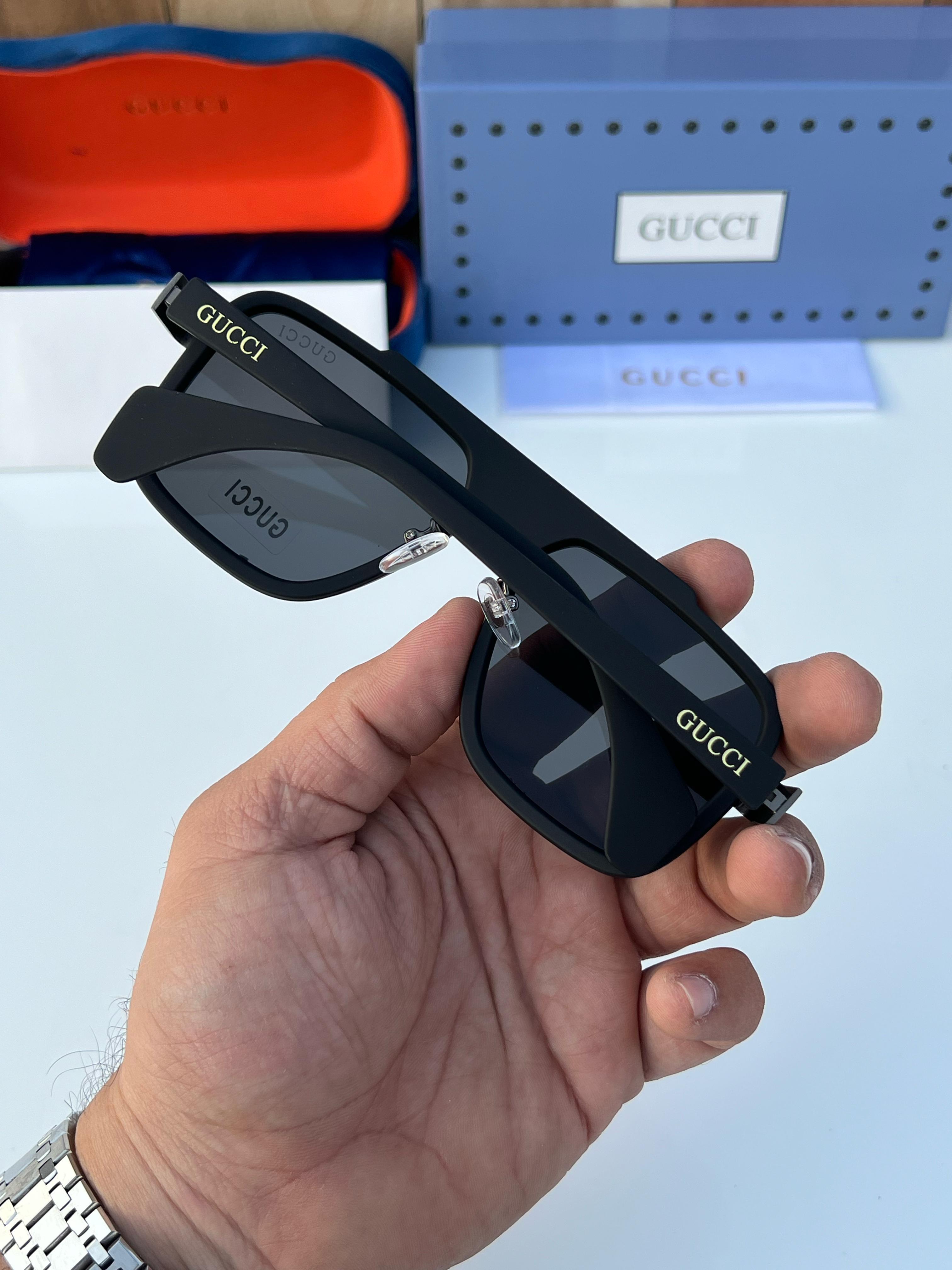 Gu_cci 1295 black