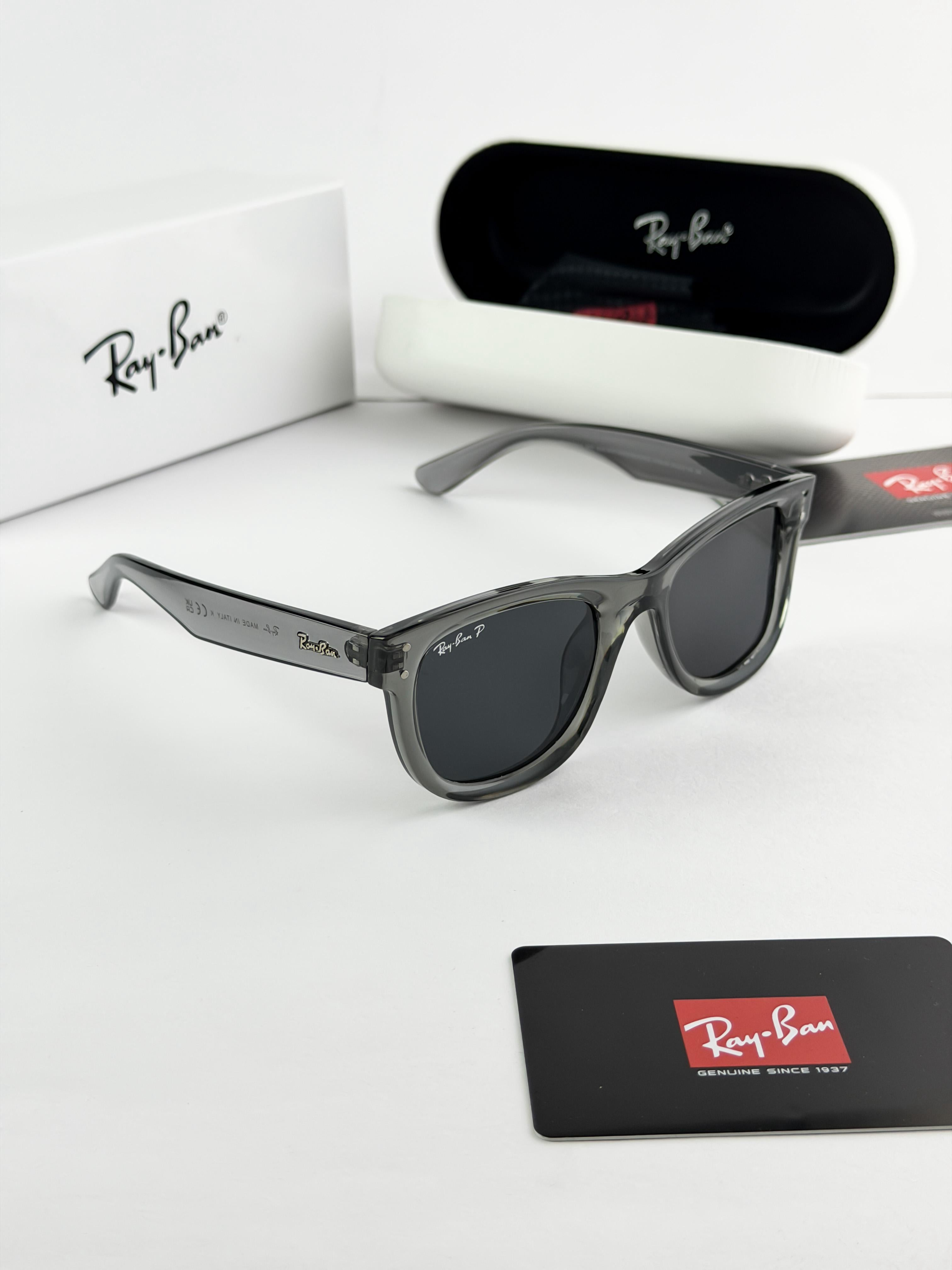 CAR_TIER SILVER BLACK SHADED 0913