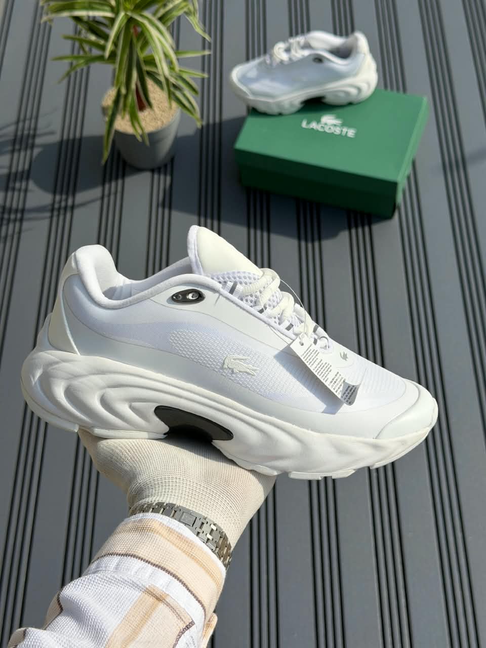 LACOS_TE SPINOR white