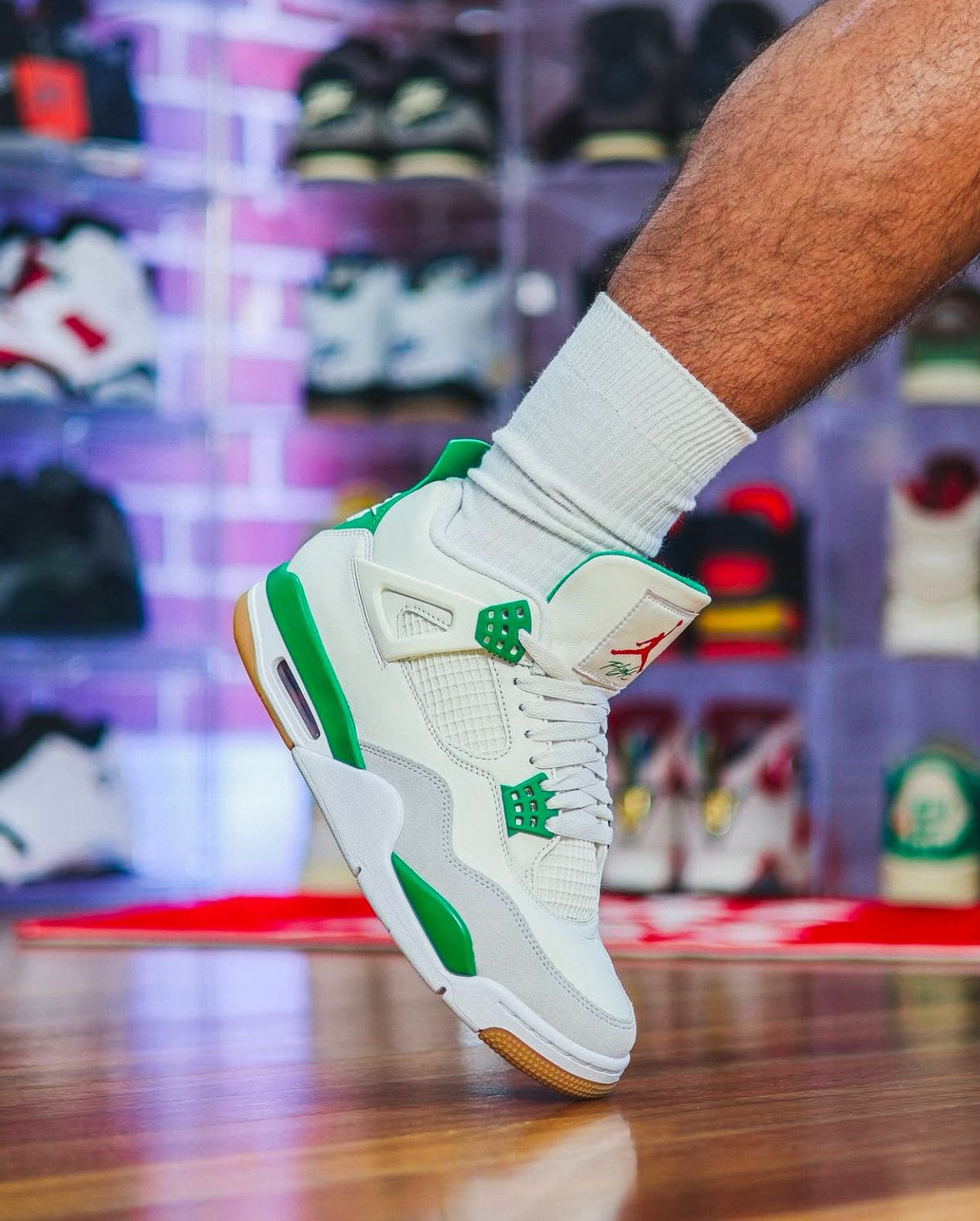 NIK_E AIR JORDAN 4 PINE GREEN
