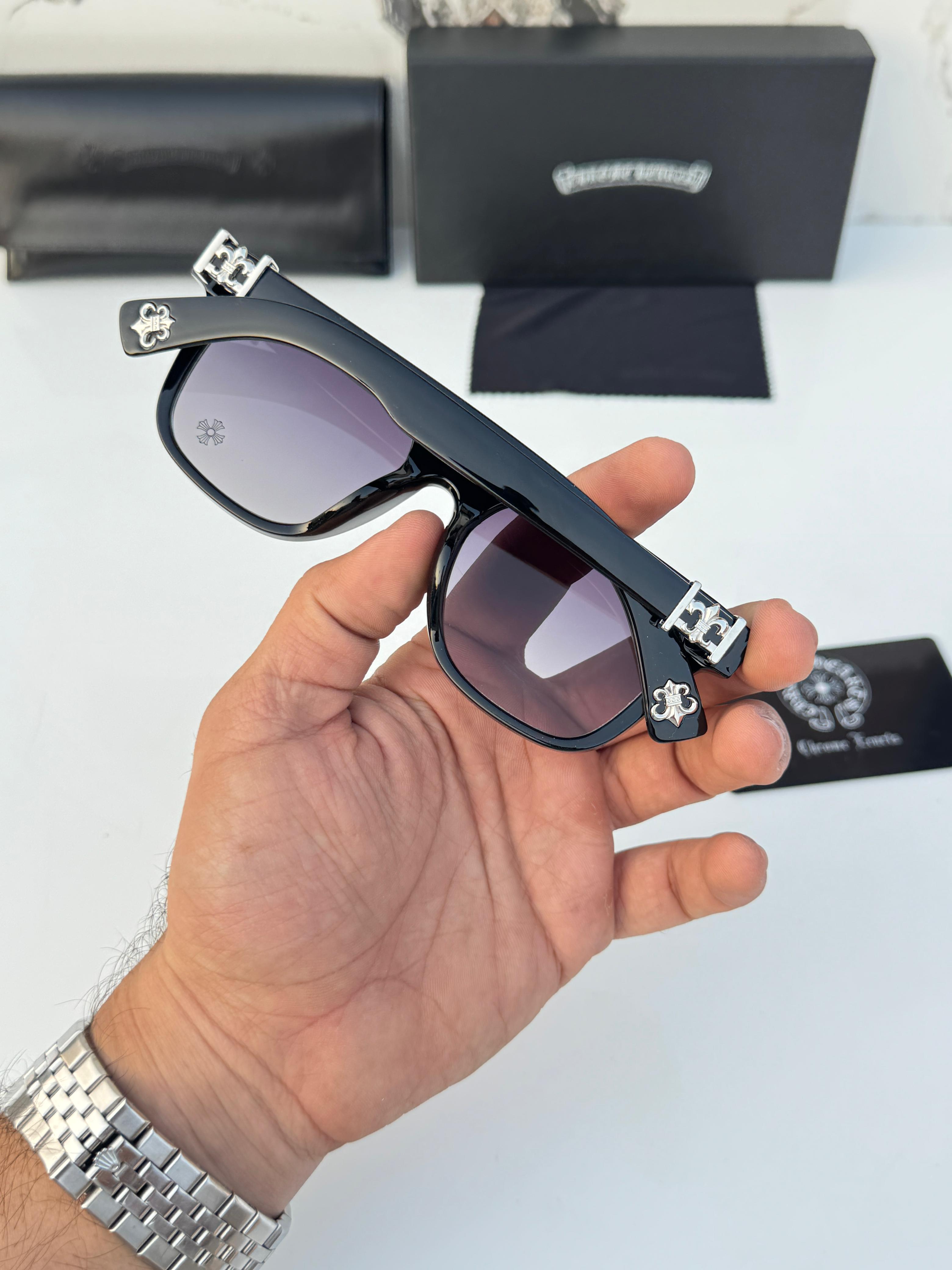 Chro__me heart 20470 black shaded