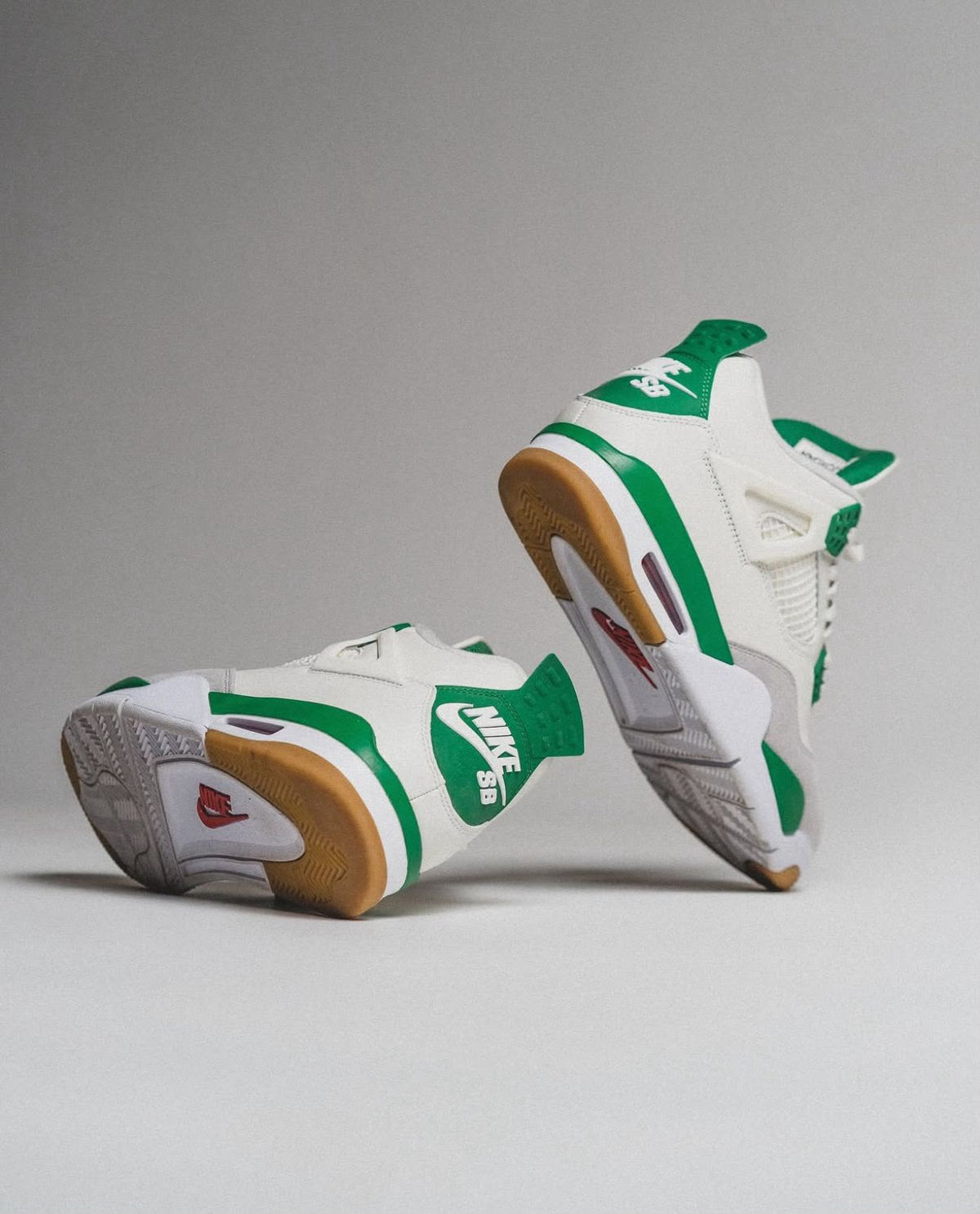 NIK_E AIR JORDAN 4 PINE GREEN
