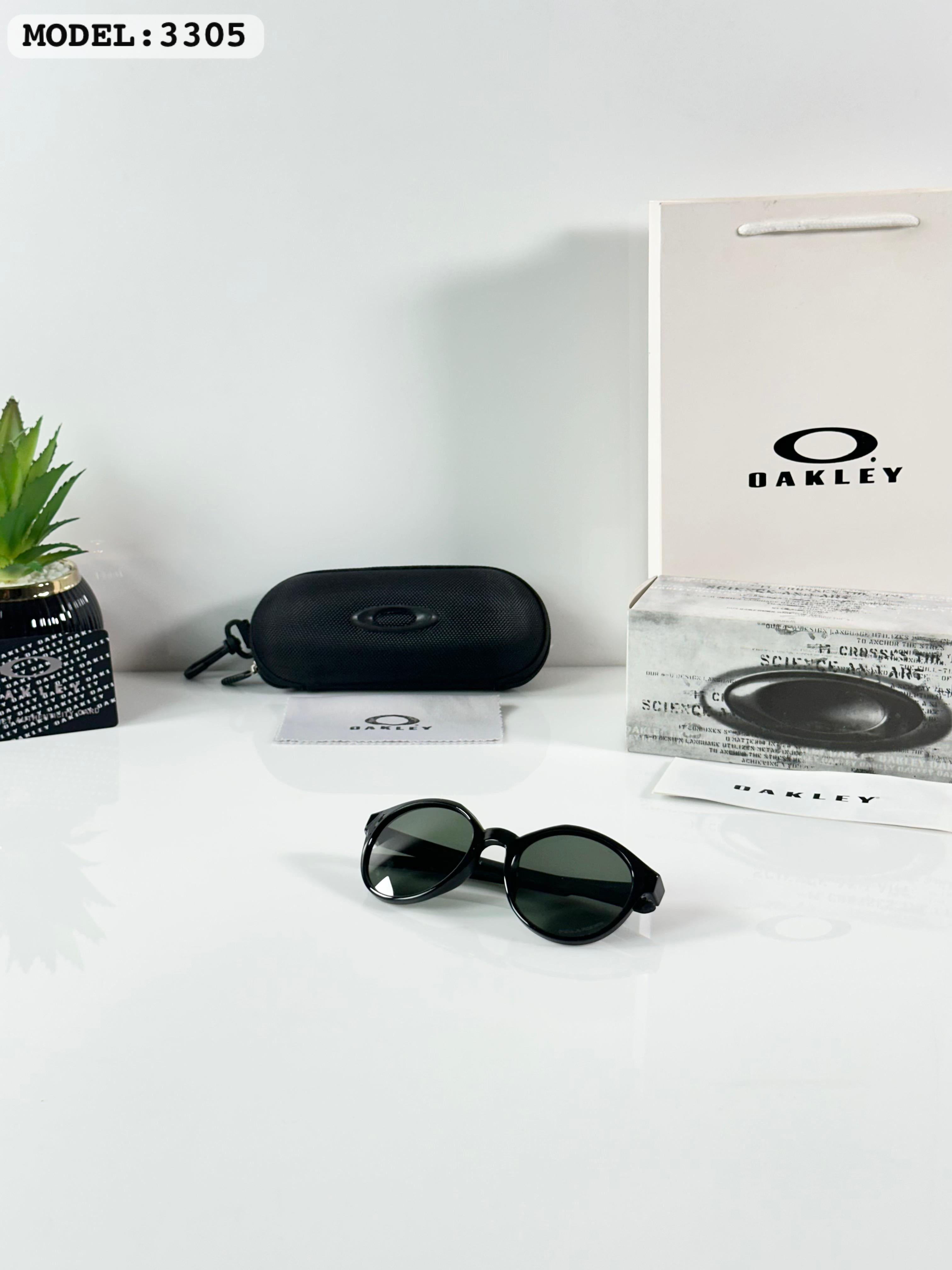 *OAK_EY 3305 BLACK GREEN*