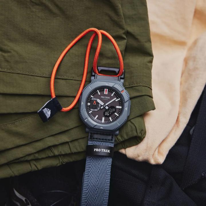Casio Protrek Hiker Line PRJ-B001 Blue Orange