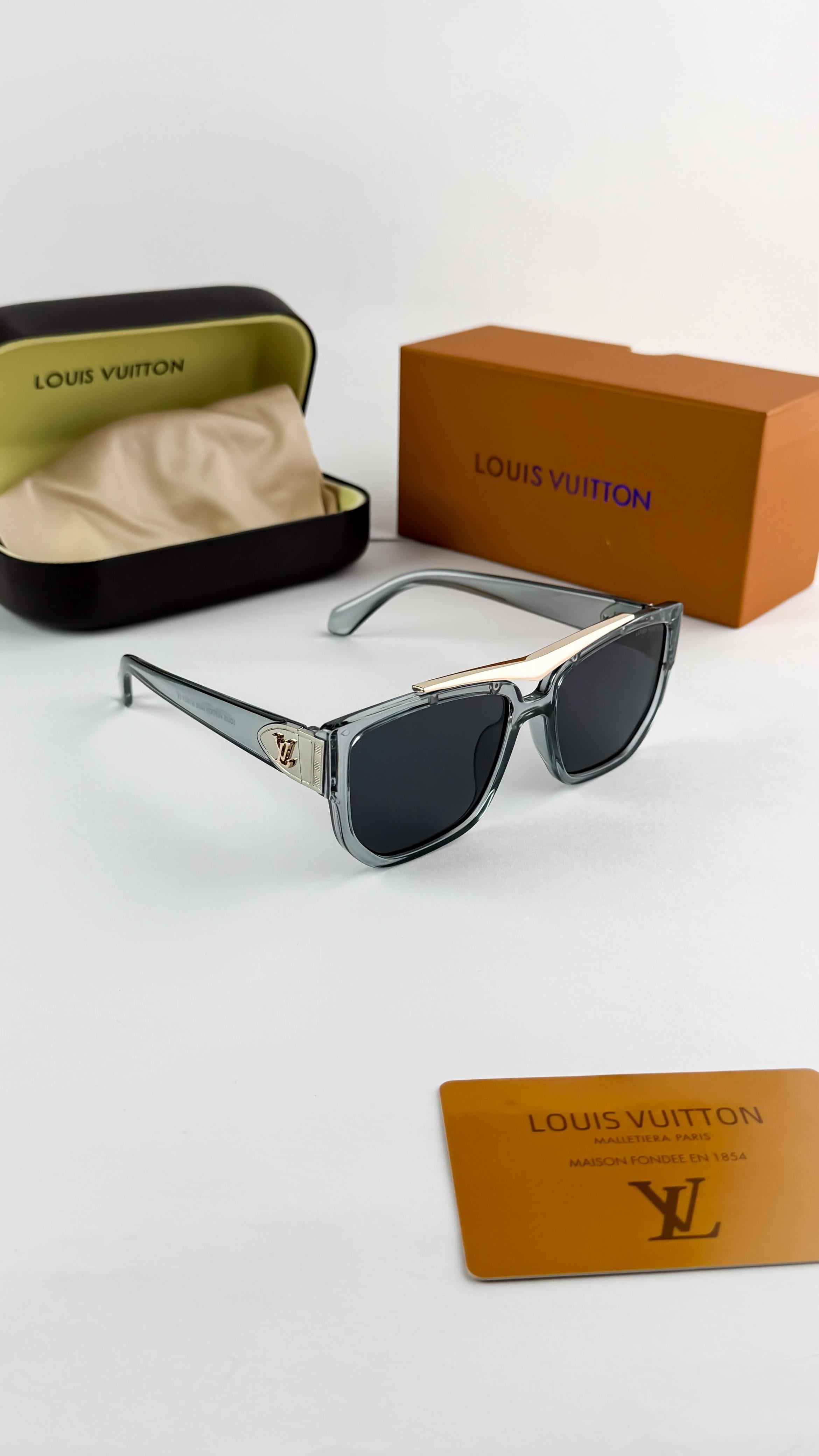 sunglass