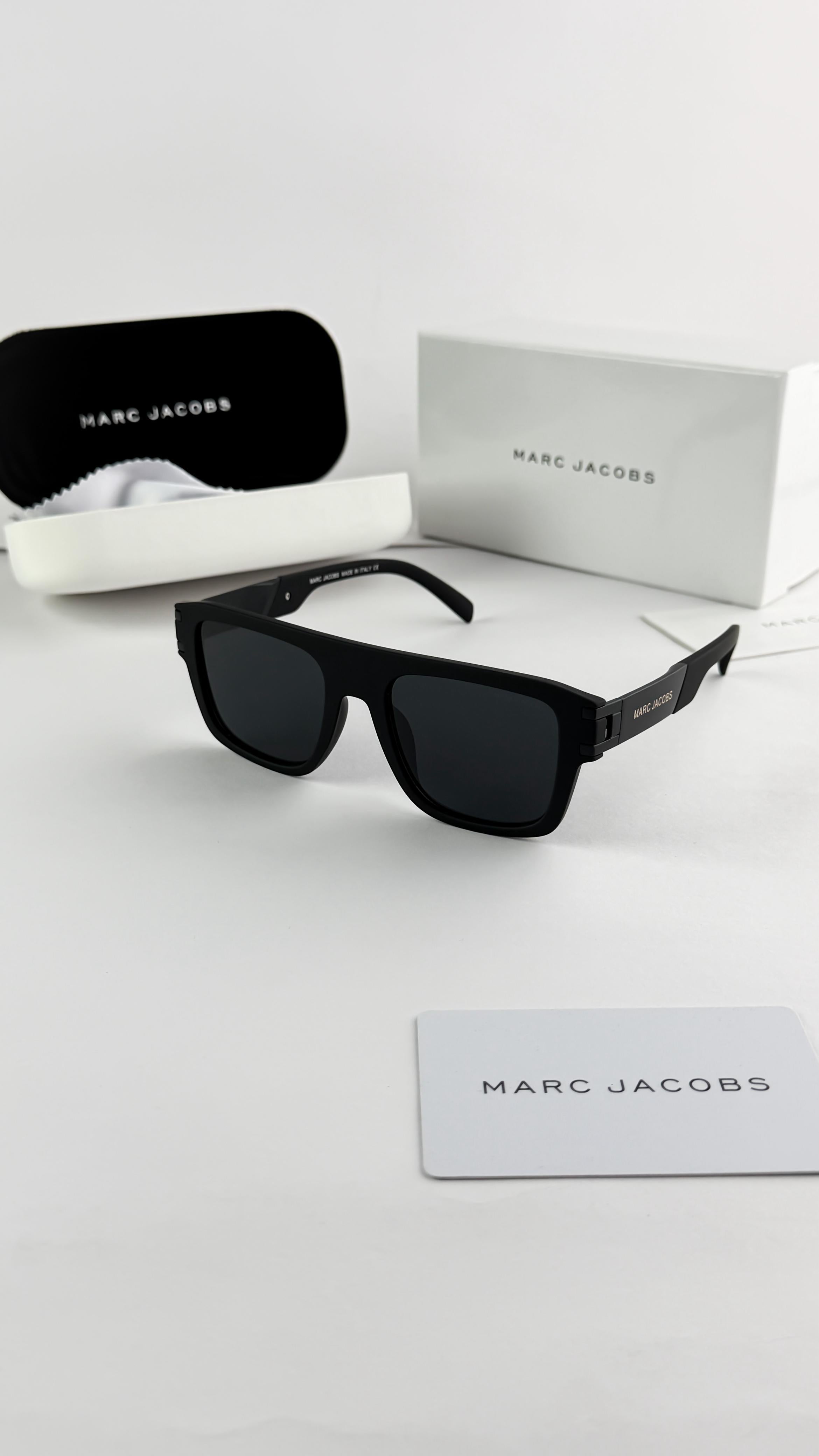 M_ARC JAC_OBS DARK BLACK 1004*